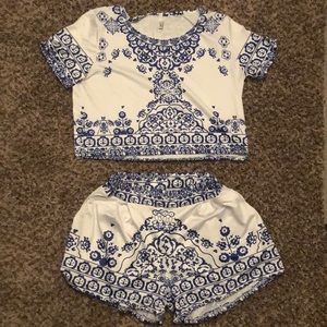 Two piece set